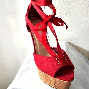 SHOEDAZZLE Fostina platforms